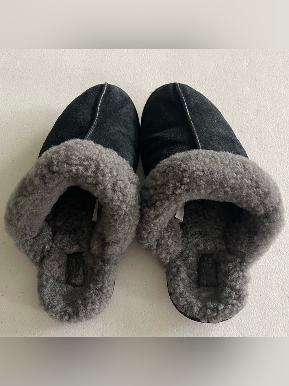 Plush Fleece-Lined Black Slip-On Women's Slippers 11
